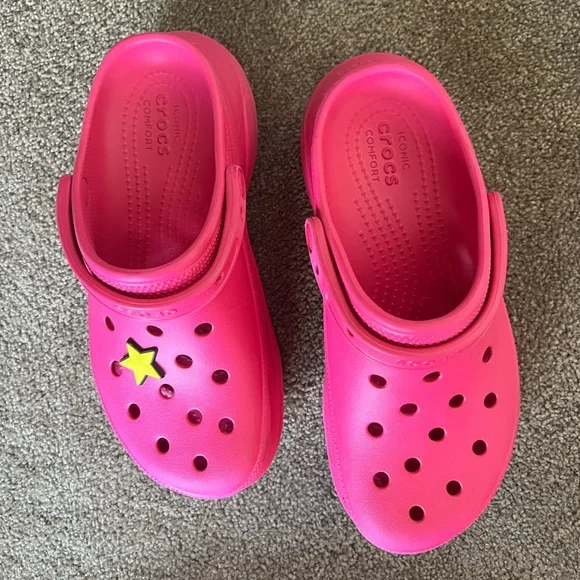 Crocs Bae Clog- Dragon Fruit - Picture 2 of 5